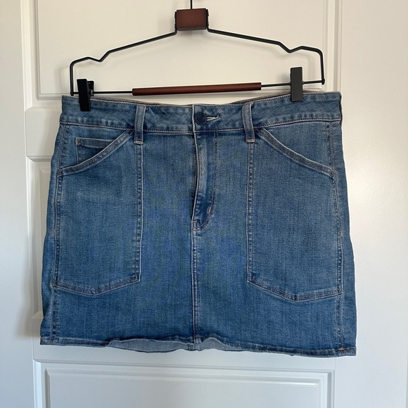 American Eagle Next Level Stretch Blue Denim Skirt - Picture 1 of 4
